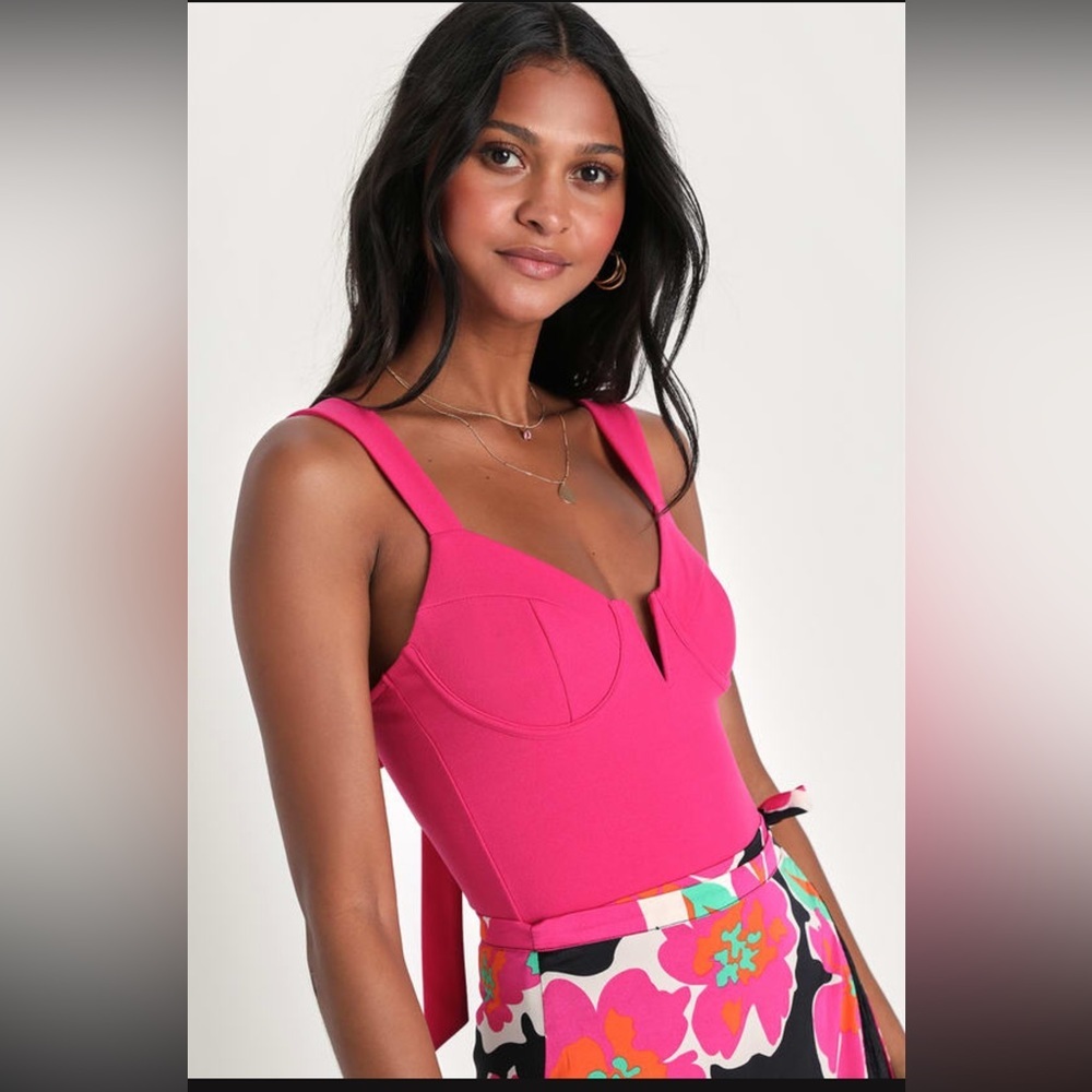 Flirty Mindset Hot Pink Notched Sleeveless Tie-Back Bodysuit
Lulus